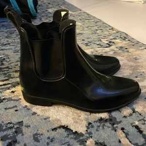 Chelsea rain boots